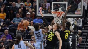 NBA: Utah Jazz halten Grizzlies in Schach - Bucks unbesiegt