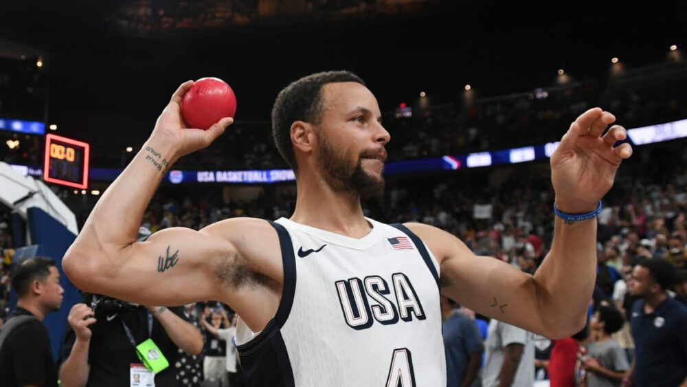 Basketball: Erstes Statement der USA: Curry schießt Mitfavorit Serbien ab